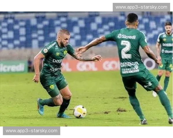 老将卡马拉坐镇中场 成马赛法甲赛场防守端定海神针